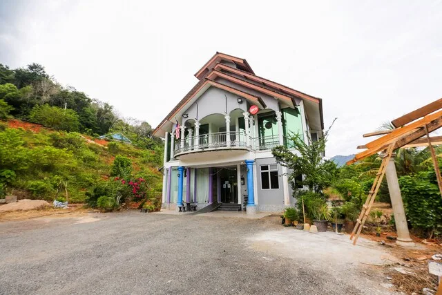 OYO 89933 Nun Hotel