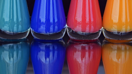 Lakiernia Manufaktura Paznokci & Spa