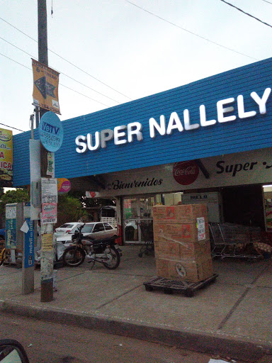 SUPER NAYELI - Visual