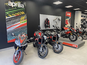 Photo n°6 de Laurent Lachkar - Piaggio Vespa Aprilia Moto-Guzzi Cannes à Cannes (Concessionnaire de motos d'occasion)