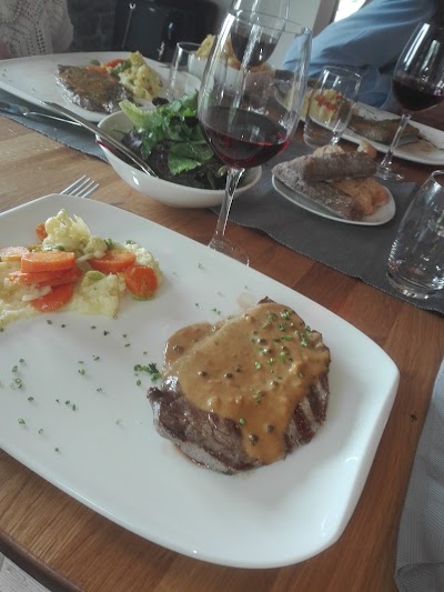 Photos of Becher Gare Restaurant - Caf&eacute;