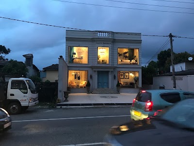 furniture-store