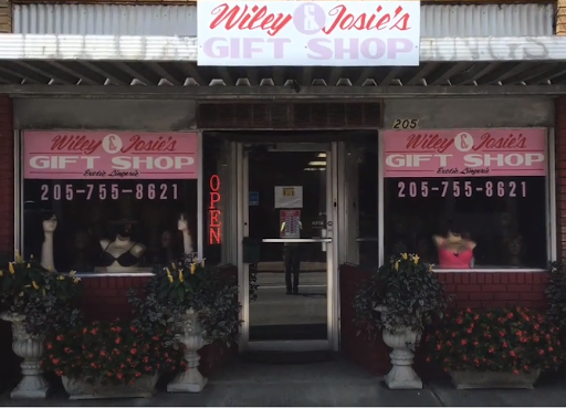 Wiley and Josie Gift Shop