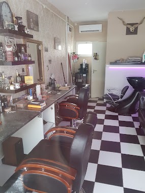 Gangster's Barber Shop, Author: Lénárd Szente