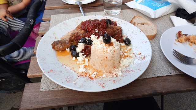 Kafeneon - Καφενείο