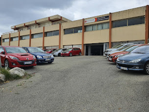 Photo n°14 de Silver Lac : Concessionnaire automobile / Achat / Vente / Dépôt-Vente de véhicules sportifs et de caractère à Saint-Laurent-du-Var (Concessionnaire automobile)