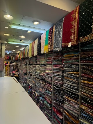 UNIQUE SAREES