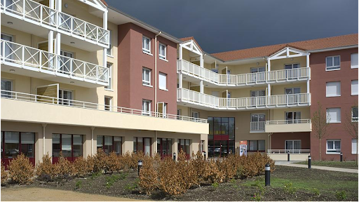 Photo de Résidence Services Seniors DOMITYS - Le Parc Saint-Germain à Saint-André-le-Puy (42210)