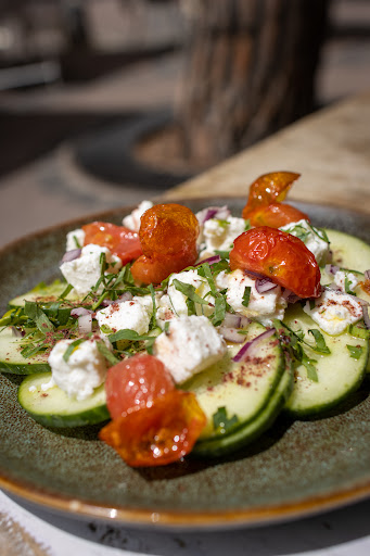 Bienvenue chez Rosemarie, votre restaurant méditerranéen au cœur du quartier Saint-Roch à Montpellie