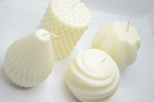 HW Candles - Thumbnail
