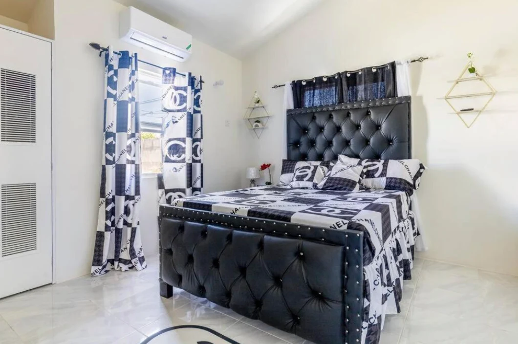 Luxe Haven Retreat