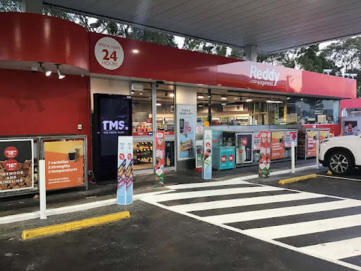 Shell Reddy Express Knoxfield Stud Rd Logo
