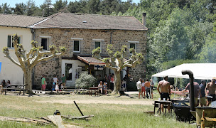 Photo n°9 de Les Blaches - Gîte de Groupe - Séminaire au Vert et Séjours Scolaires en Nature en Ardèche à Vernoux-en-Vivarais (Villa)