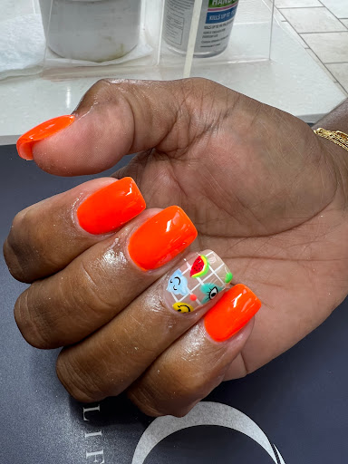 California Nails in Southern MD - Thumbnail