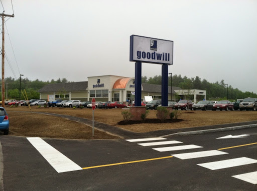 Goodwill Store: Windham - Visual
