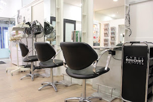 Photo n°4 de Cyril Bouchet Coiffeur à Poitiers (Institut de beauté)