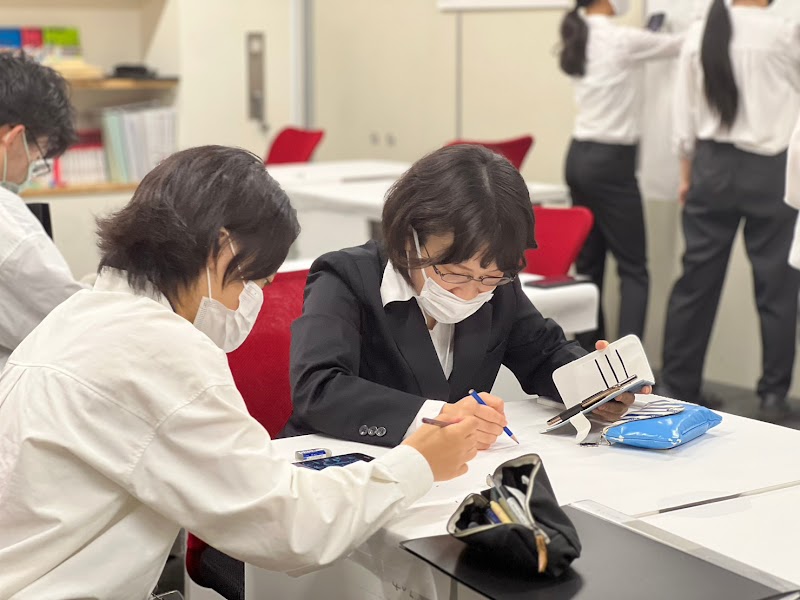 代々木アニメーション学院 大阪校【声優・アニメーター・イラストレーター・VTuber】