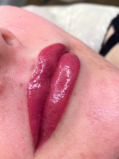Zoyas Beauty (female only) - Thumbnail