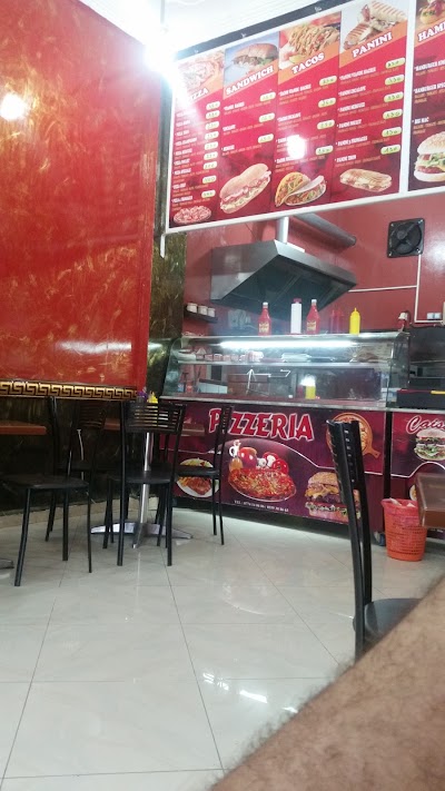 Photos of pizzeria imad