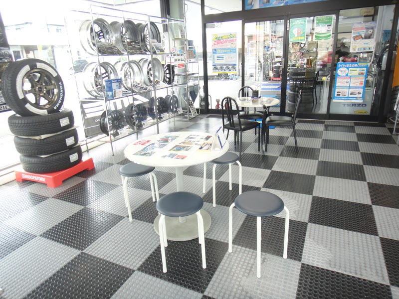 矢東タイヤ 伊豆函南店