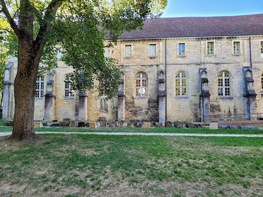 Square des Bénédictins