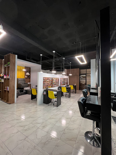 Frontrow Studio - Visual
