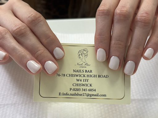 NAILS BAR