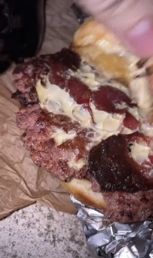 BUENABURGER - Visual