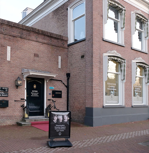 Vrouwenzaken Kerastase Kappers Logo