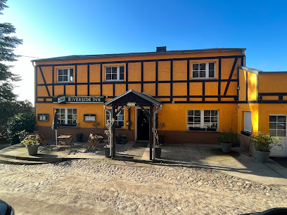 Riverside Inn