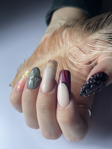 Priscious nails