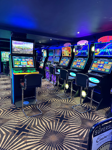 Super Slots - Visual