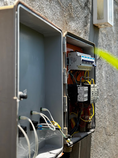 RR URA - Eletricista Em Uberaba