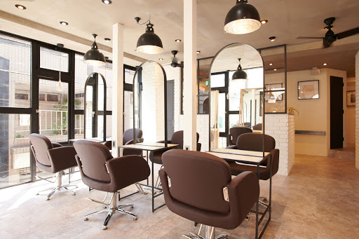 AUBE HAIR leo千歳烏山店