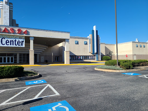 Oaks Center Cinema - Thumbnail
