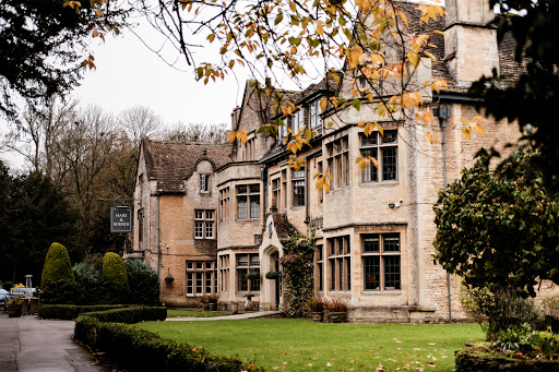 The Hare & Hounds Hotel