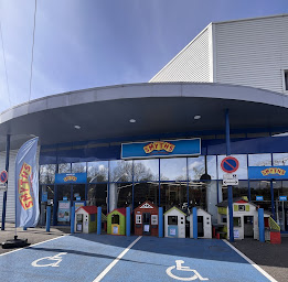 Photo n°21 de Smyths Toys Sainte-Geneviève-des-Bois à Fleury-Mérogis (Magasin de jeux vidéo)