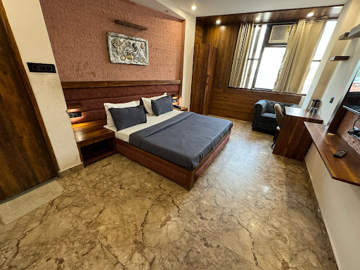 🏨 Rishikesh Hotel Booking | Shyam Saarthi Travels post image