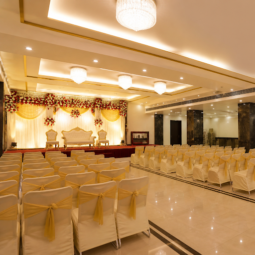 Planning a grand traditional wedding in Sasaram? At Hotel Highway Inn, we combine elegant spaces,… post image