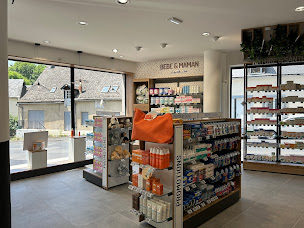 Photo n°4 de Pharmacie de Tauves à Tauves (Pharmacie)