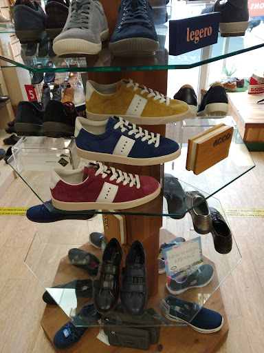 Robin Elt Shoes Totnes - Thumbnail