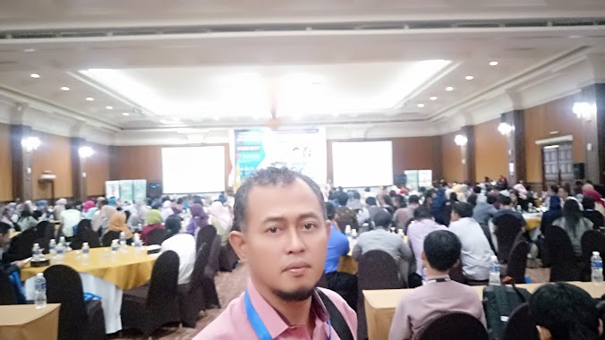 PT. Lloyd Pharma Indonesia, Author: budi siswoyo MH