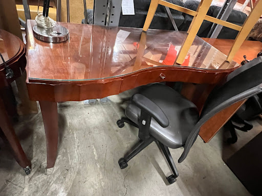 Jose furniture hotel liquidator