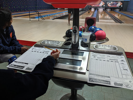 Starters Lanes & Sports Lounge - Thumbnail