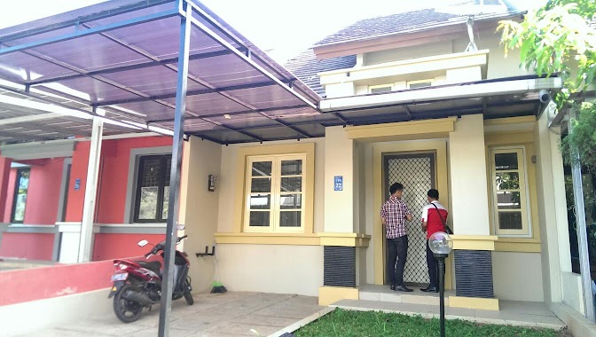 Kantor Pemasaran Kota Wisata, Author: Satrio Pembayun