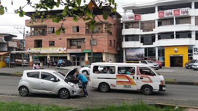 Photos of RENAULT