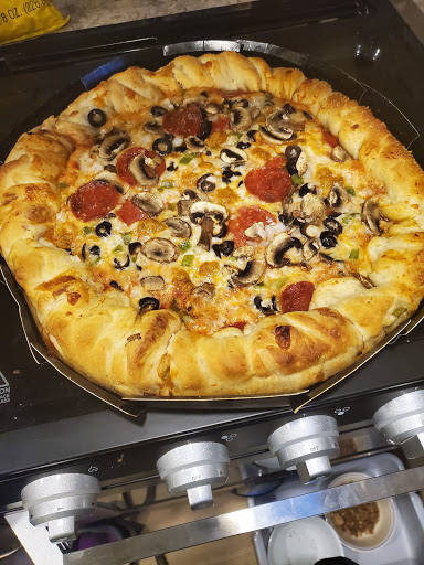Elmore's Corner Store & 425° Take & Bake Pizza Gallery - United States
