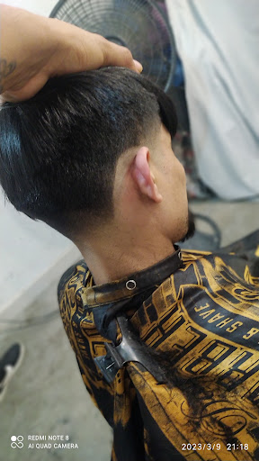 BarberShop & Glamour salon iROUSS!