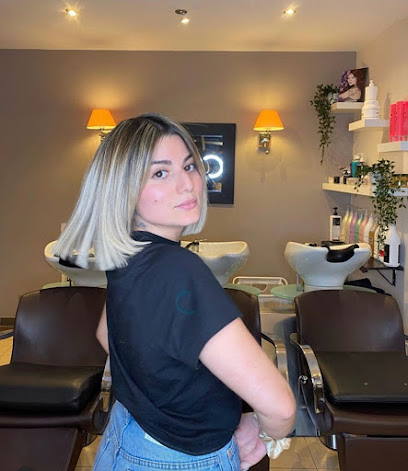 Linda Renno hairstylist