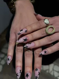 Photo n°44 de O.P.I Lyon Cordeliers Bar à ongles à Lyon (Centre d'amincissement)